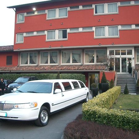 Hotel San Martino Darfo Boario Terme Exterior photo