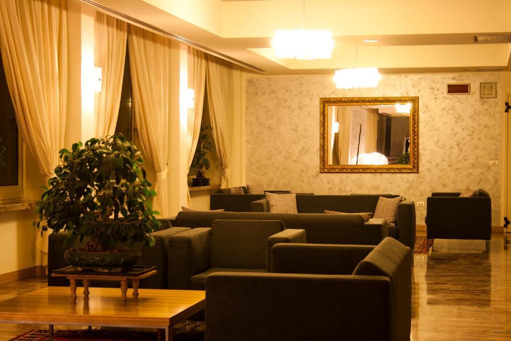 Hotel San Martino Darfo Boario Terme Exterior photo